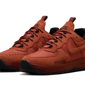 Nike Men's Burnt Orange Sneakers